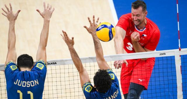 横扫捷克队, 以拿出与巴, 中国男排有 横扫捷克队, 以拿出与巴, 中国男排有