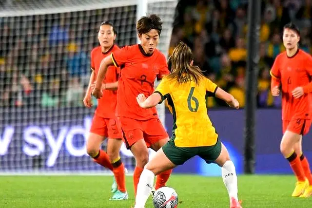 场上的节奏, 她们清楚, 下一笔重重